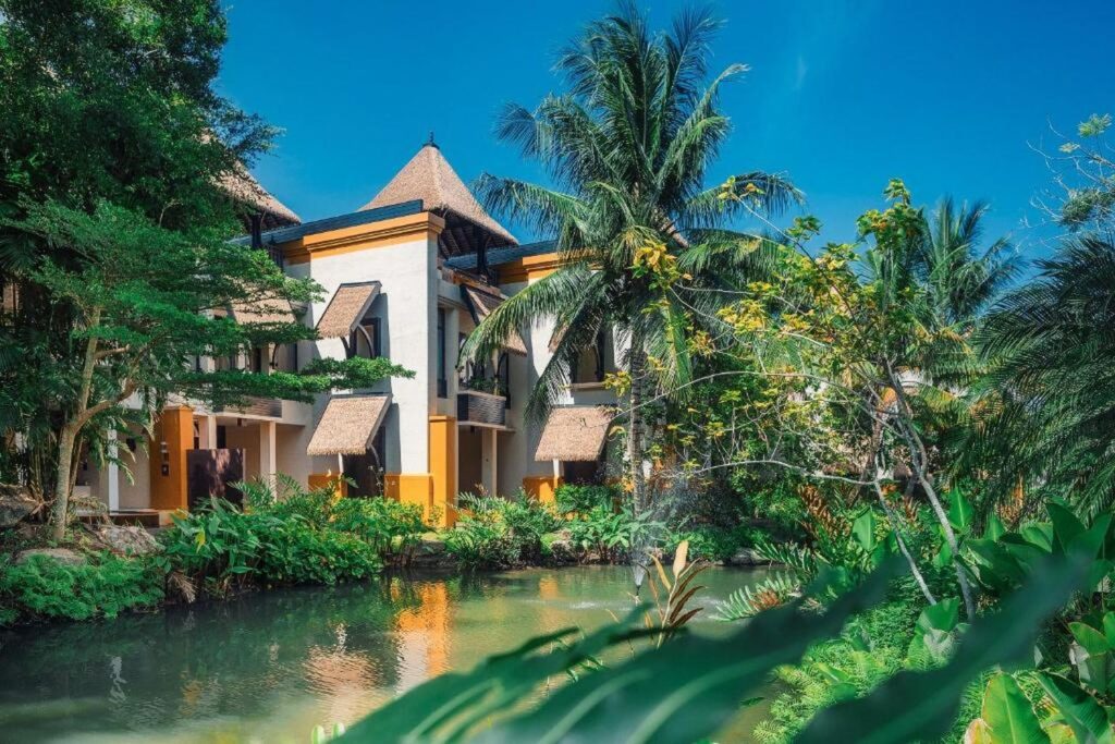 best places to stay in Karon phuket