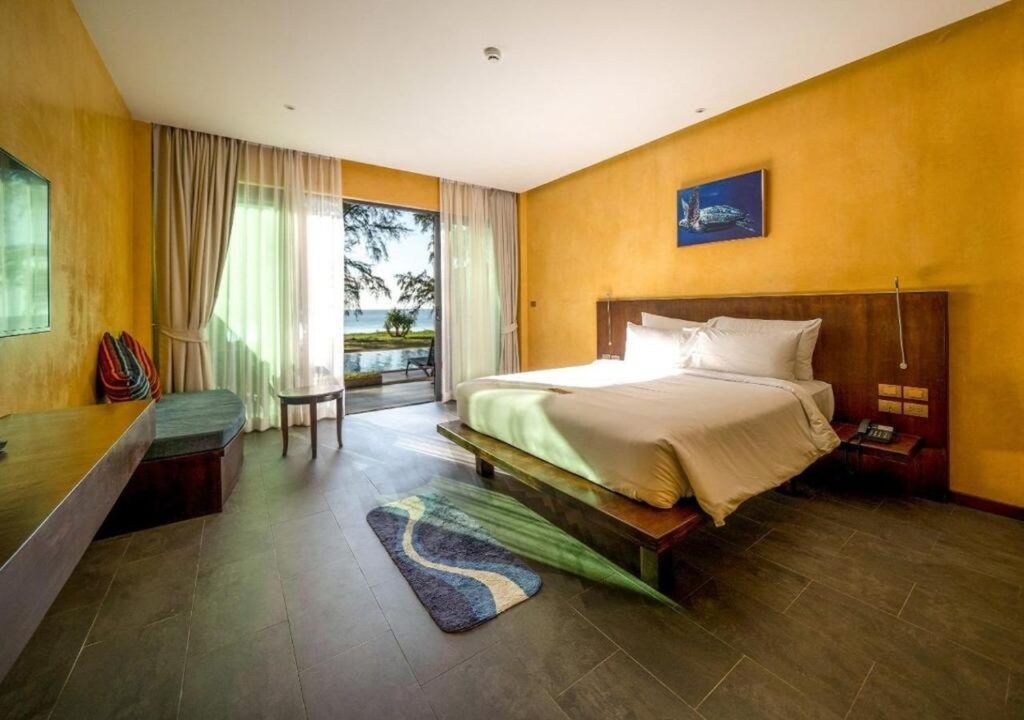 5-star hotels in Mai Khao Phuket