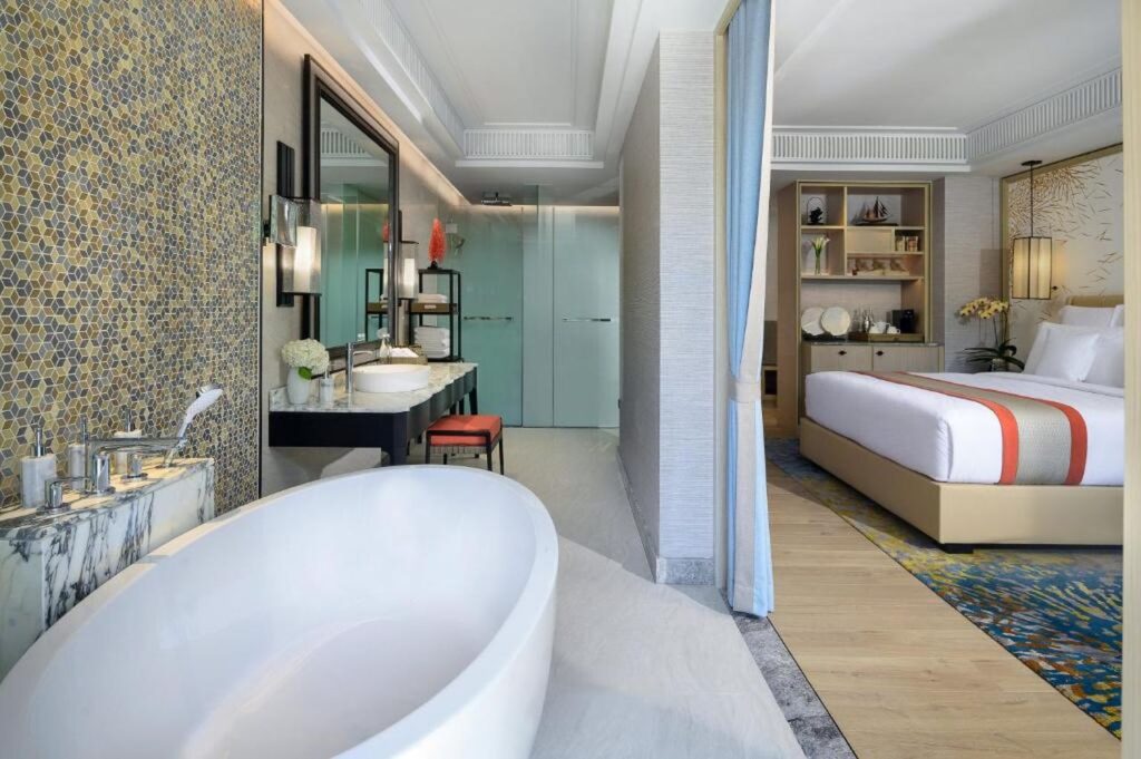 luxury hotels phuket private pool
