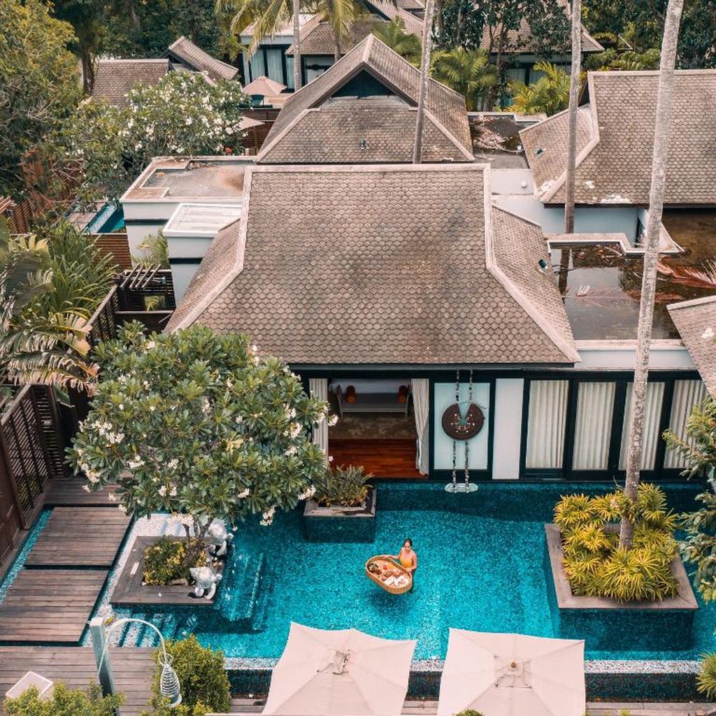 phuket pool villa with sea view
