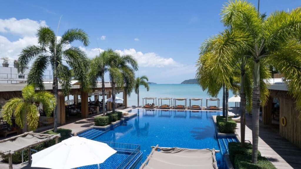 romantic hotels in phuket