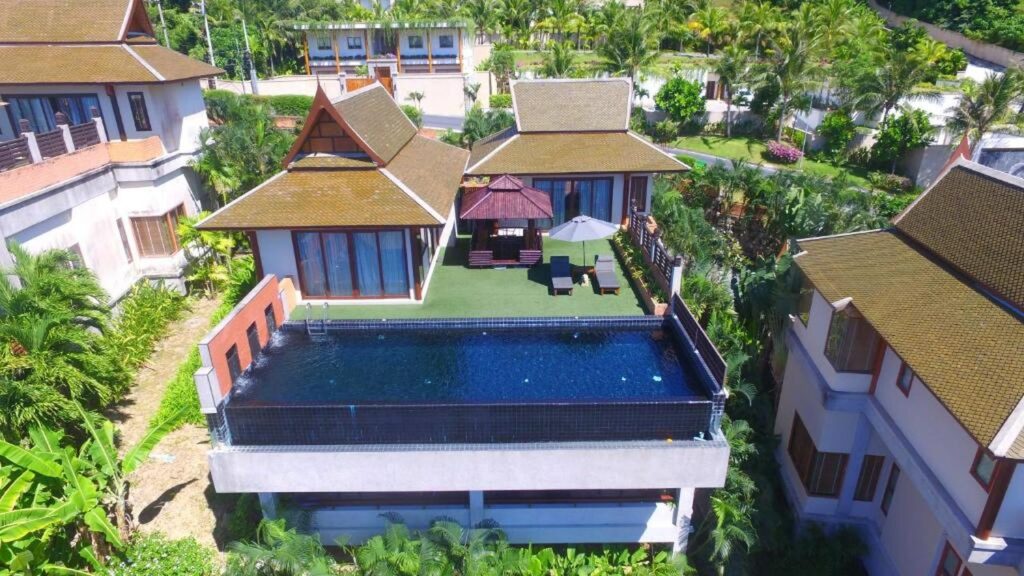 best place to stay phuket for couples