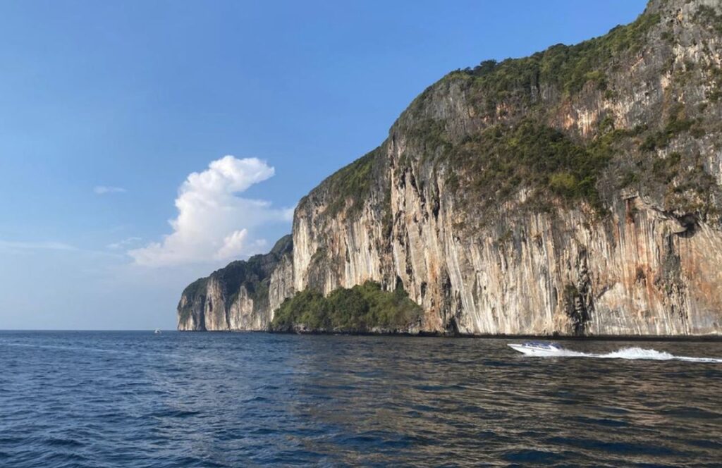 private boat to phi phi island from phuket