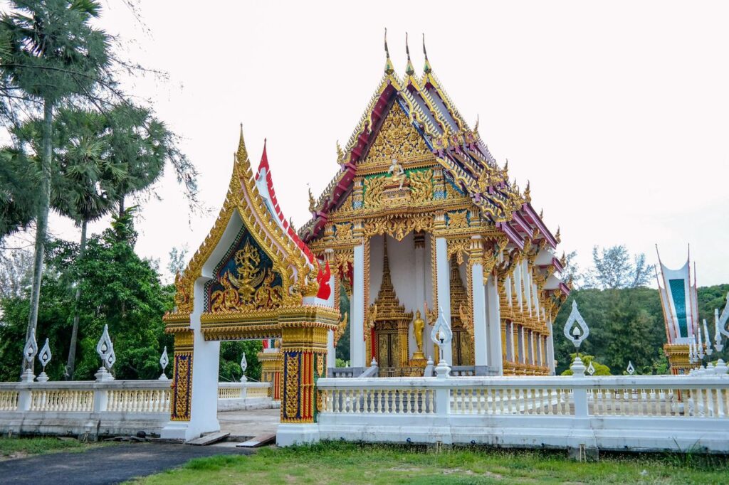 famous temple in phuket