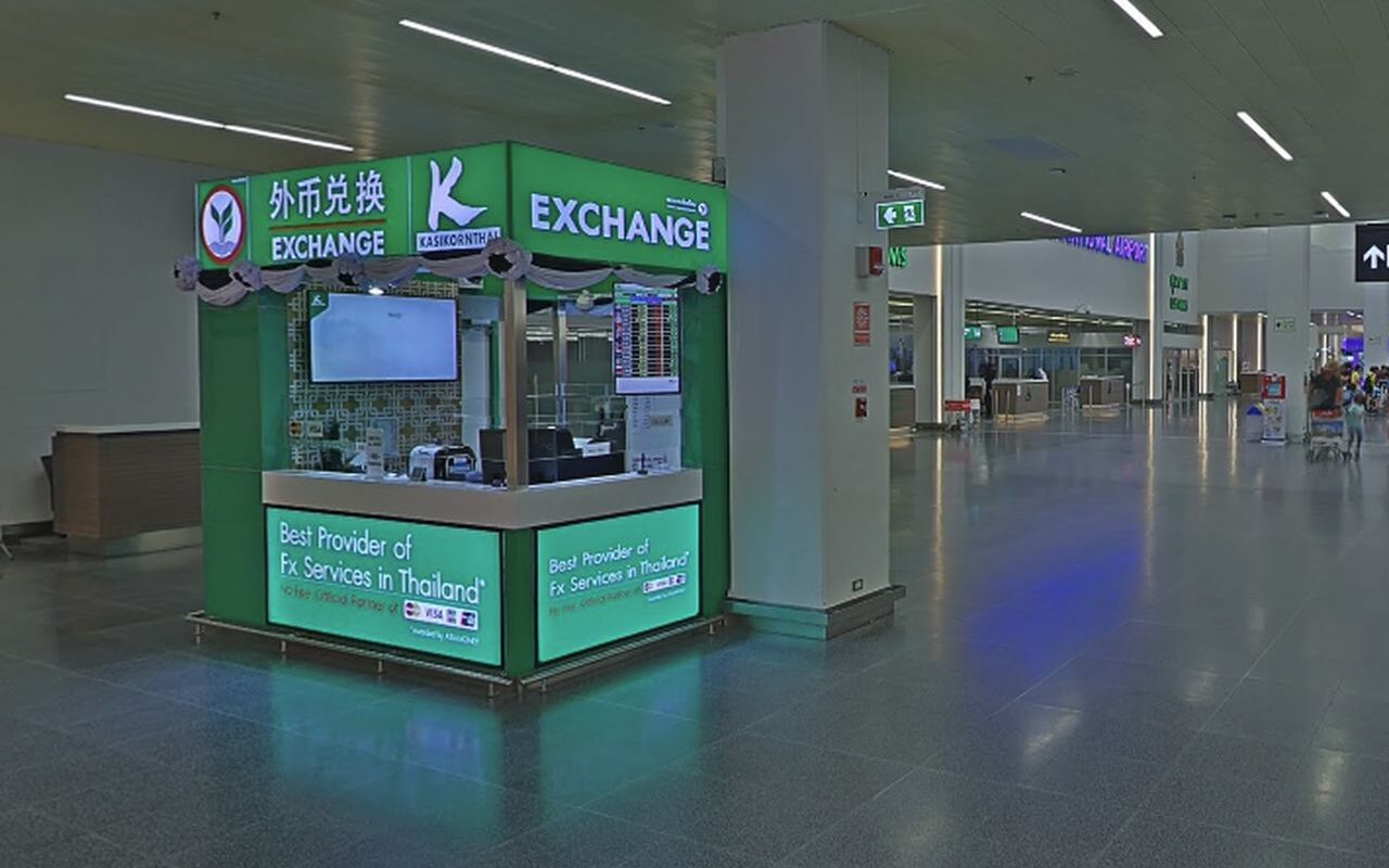 exchange Phuket airport