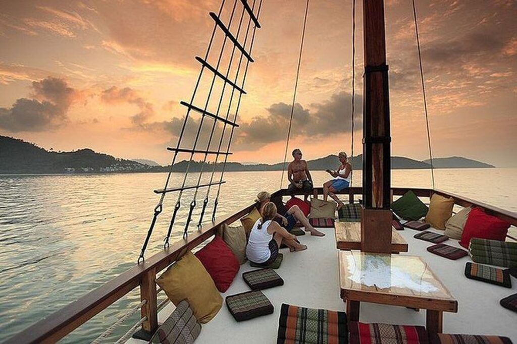 phuket boat tours